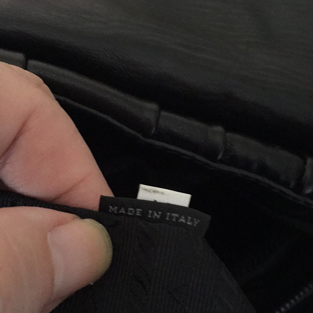 Prada bag XXL - Picture 12 of 16